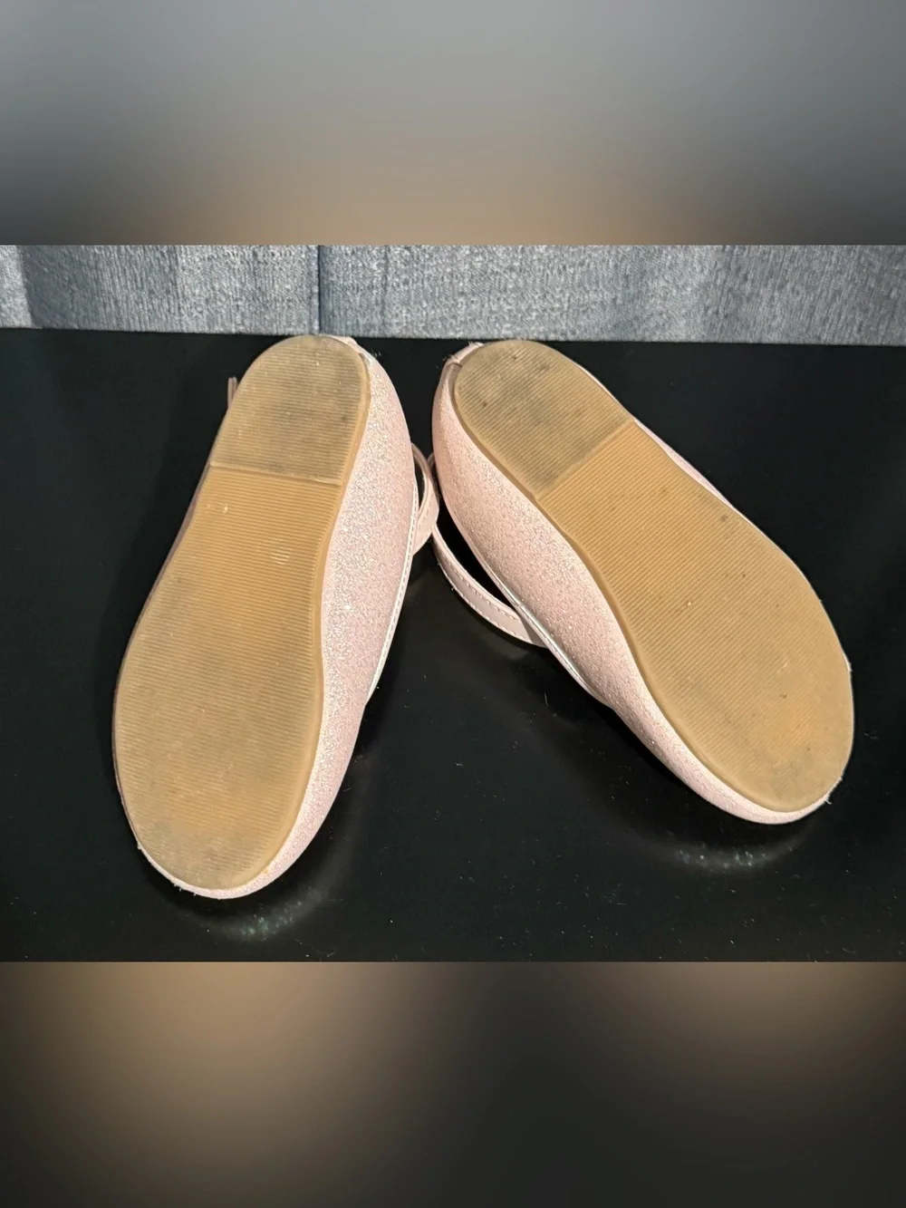 Little girls sparkly flat dress shoes- light pink
